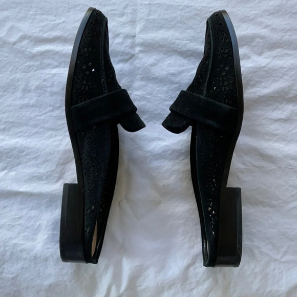 Vince Camuto Suede Mules, Black, size 9, pre-owned - Picture 4 of 6